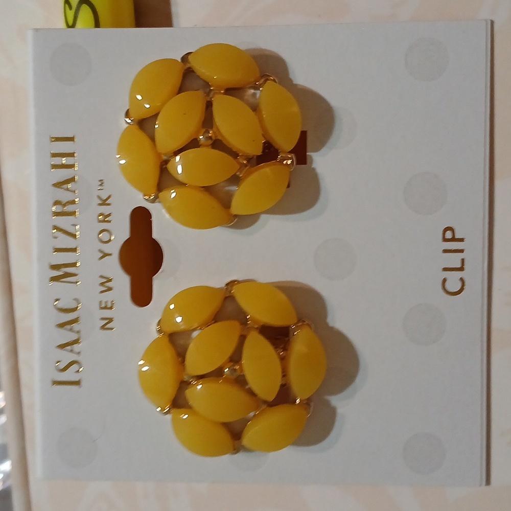 CLIP ON EARRINGS NWT Isaac Mizrahi